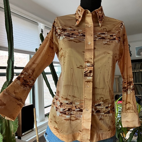 Vintage 70s novelty button up landscape and clouds. Size small. - Picture 2 of 7